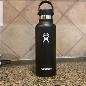 Black 18oz Hydro Flask. Perfect Condition